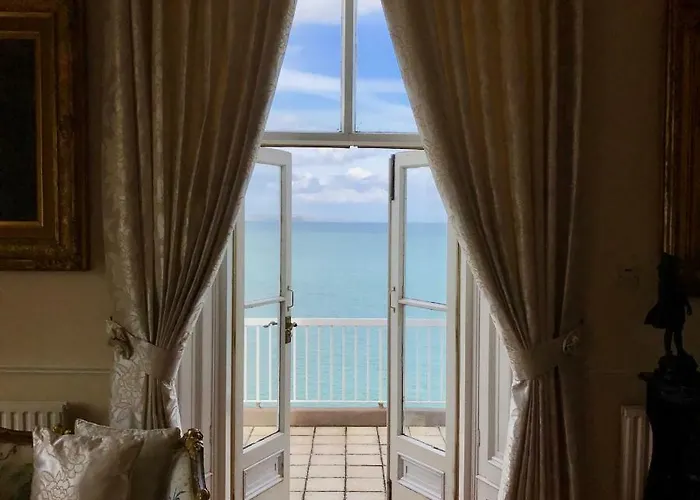 Tara Hall Guest house